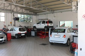 La tradizione delle lavorazioni e la qualità al vostro servizio - Carrozzeria F.lli Barillà Srl